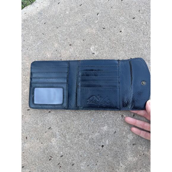 Patricia Nash Newspaper Print Reiti Wallet - Picture 6 of 12